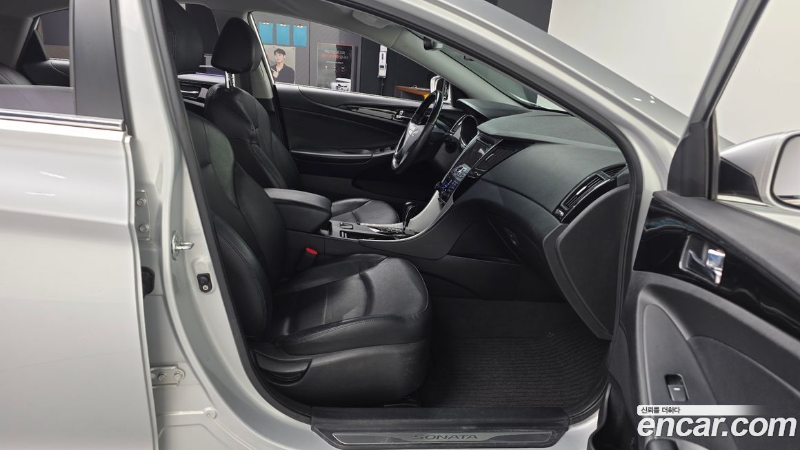 Hyundai Sonata 2011