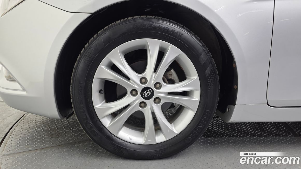 Hyundai Sonata 2011