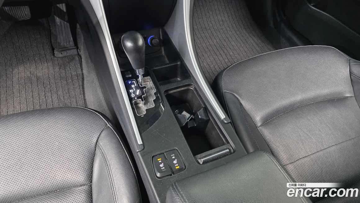 Hyundai Sonata 2011