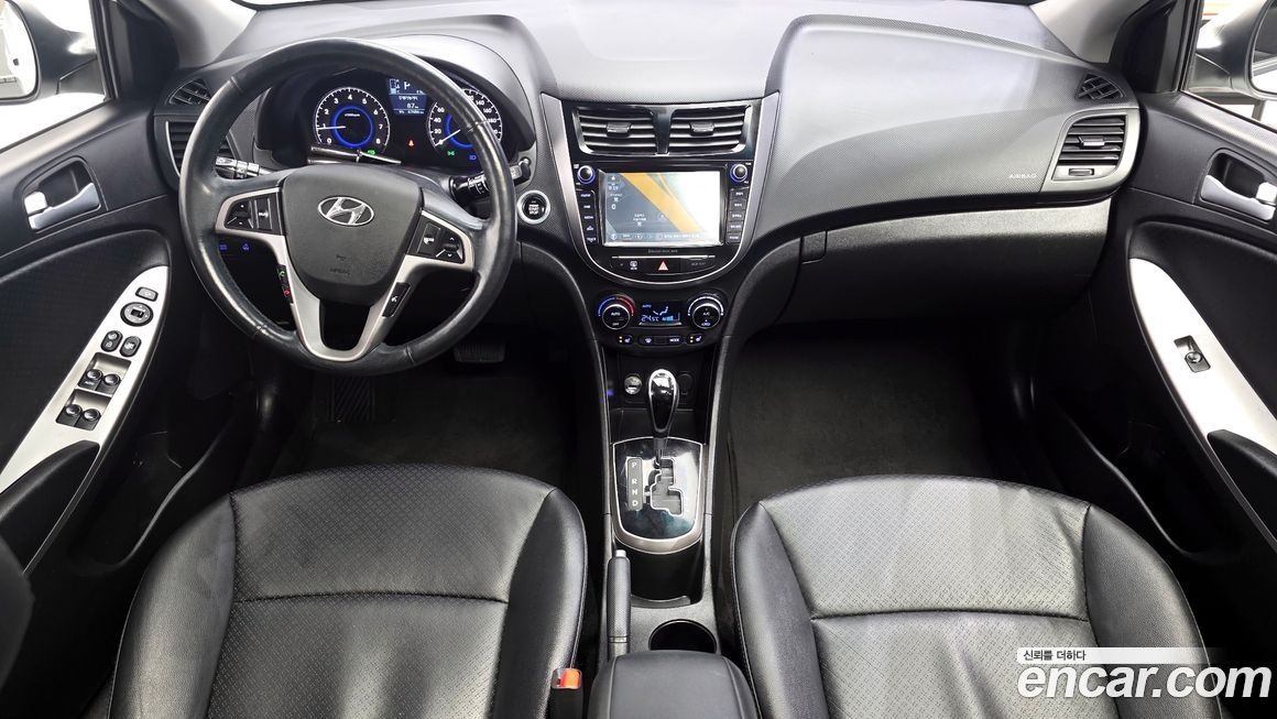 Hyundai Accent 2015