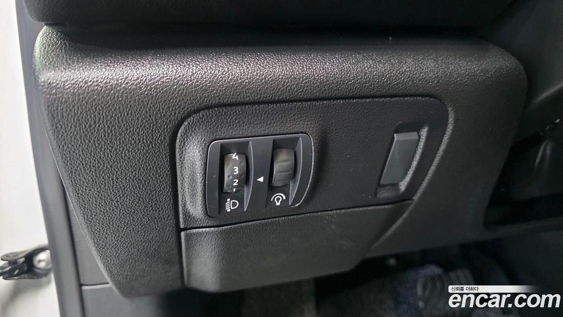 Renault-KoreaSamsung SM6 2017