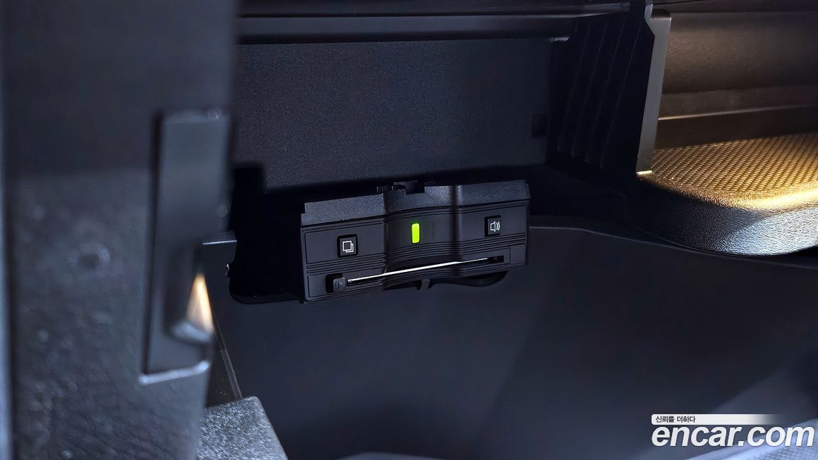 Mercedes-Benz EQA 2023