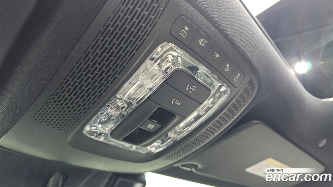 Mercedes-Benz GLA-Class 2021