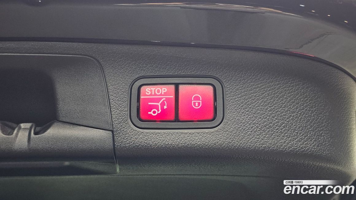 Mercedes-Benz GLA-Class 2021