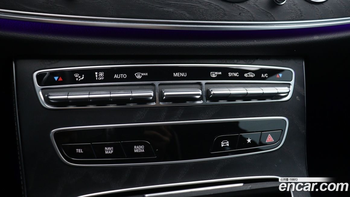 Mercedes-Benz E-Class 2021