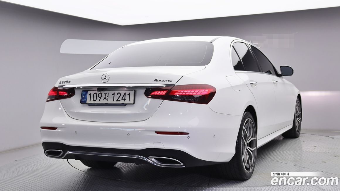 Mercedes-Benz E-Class 2021