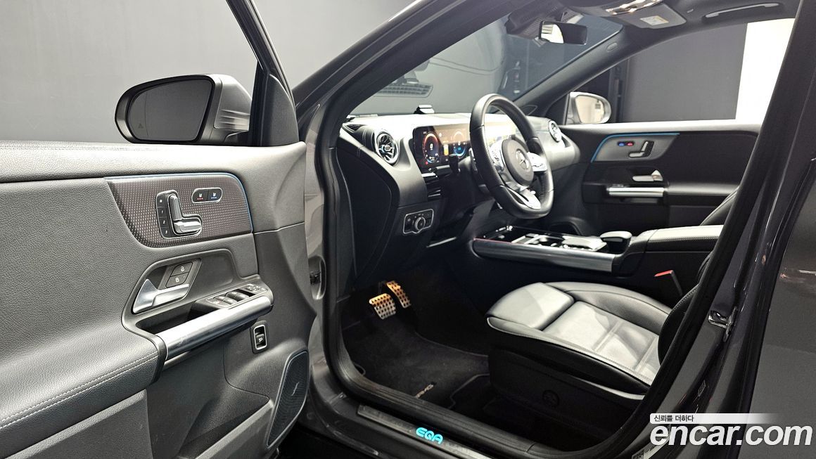 Mercedes-Benz EQA 2023