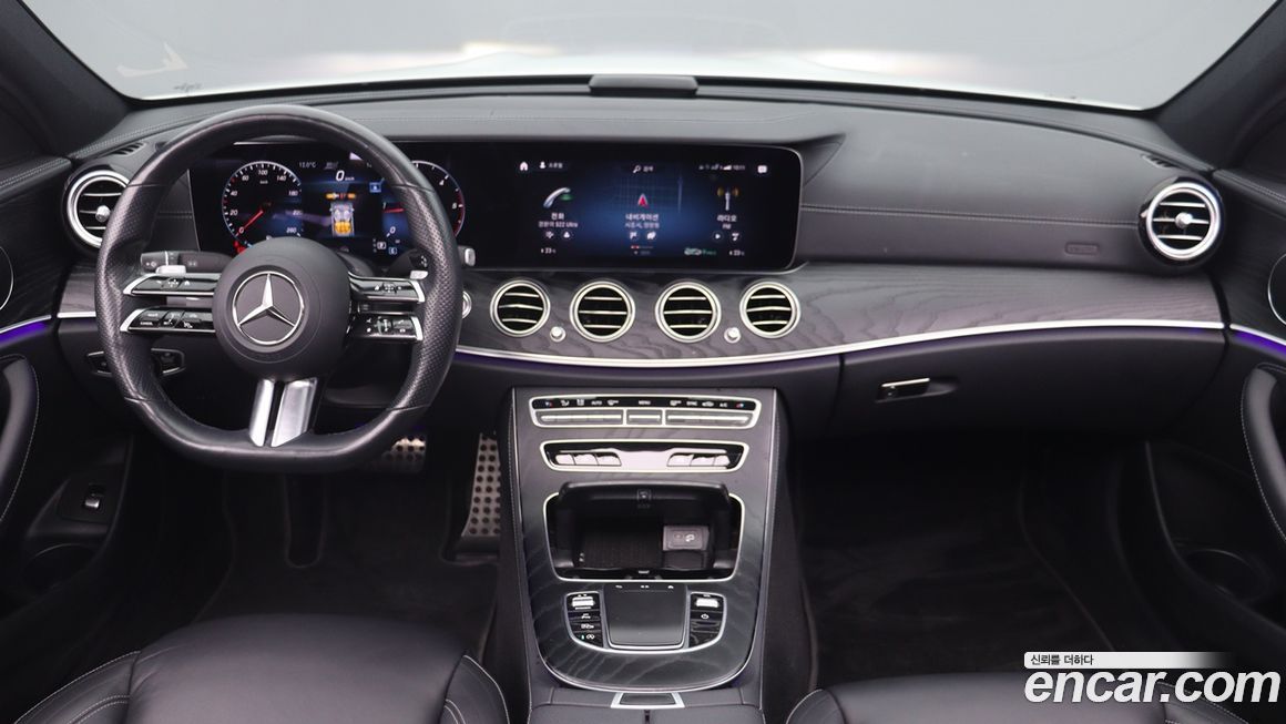 Mercedes-Benz E-Class 2021