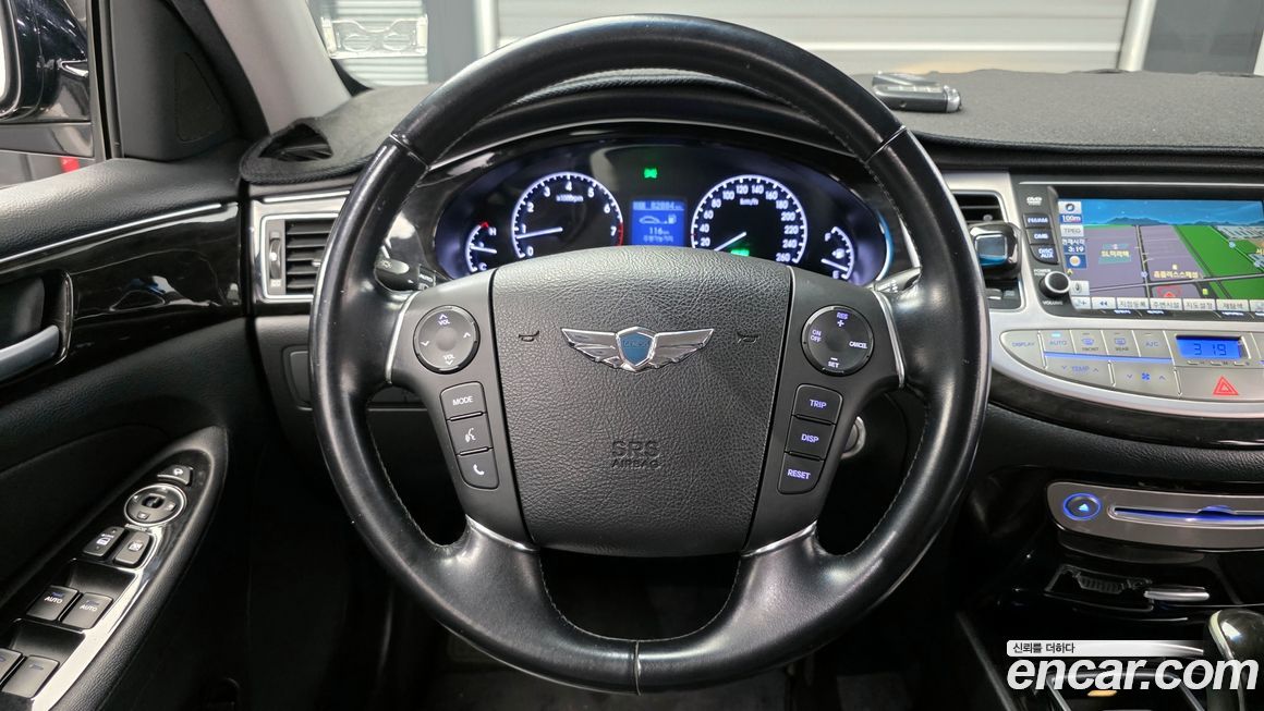 Hyundai Genesis 2013