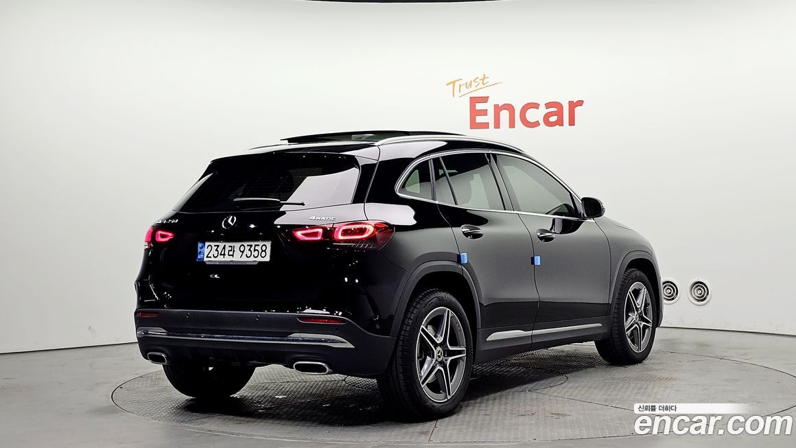 Mercedes-Benz GLA-Class 2021