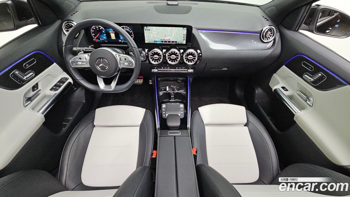 Mercedes-Benz GLA-Class 2021