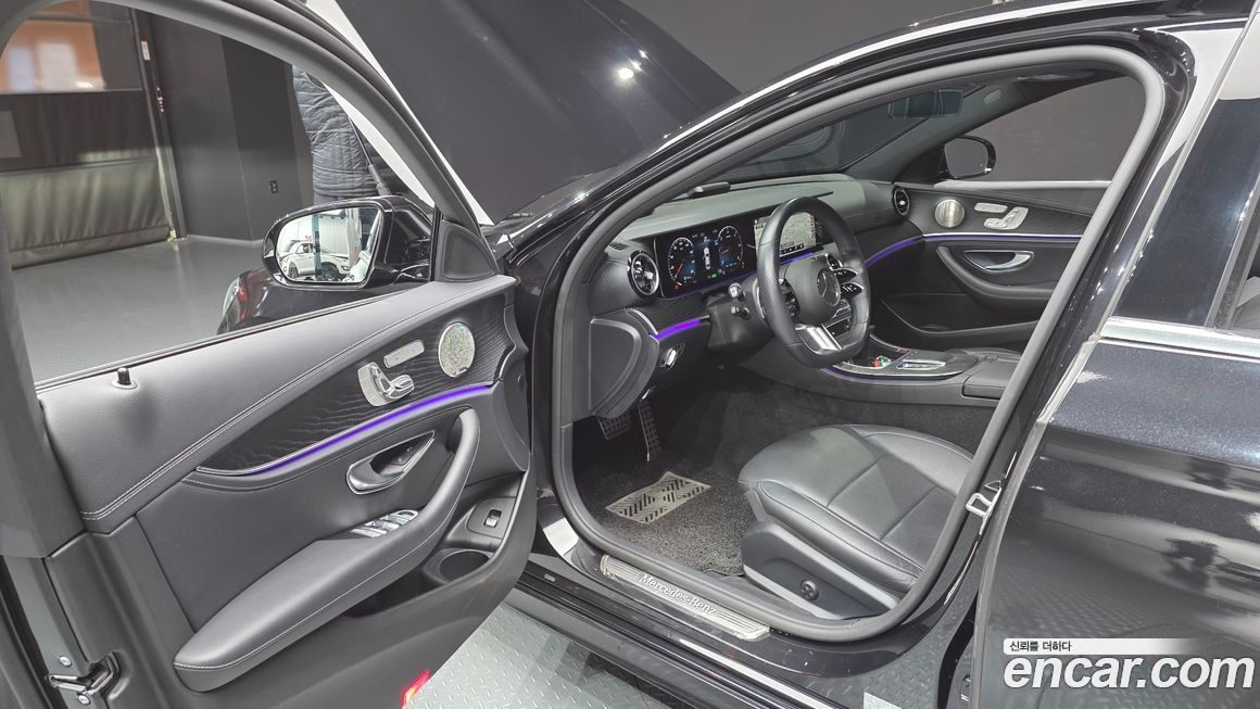 Mercedes-Benz E-Class 2022
