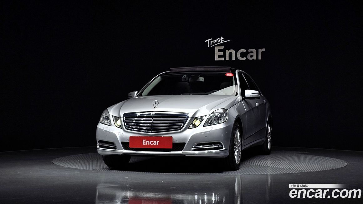 Mercedes-Benz E-Class 2012