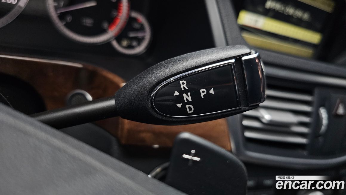 Mercedes-Benz E-Class 2012