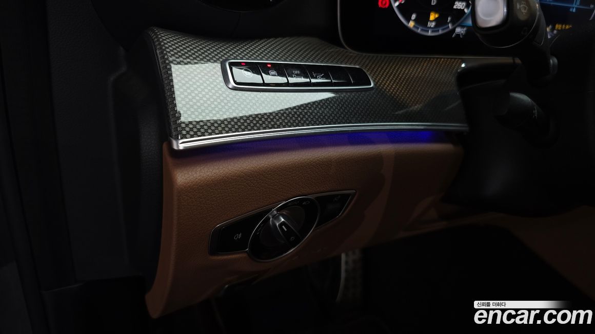 Mercedes-Benz E-Class 2020