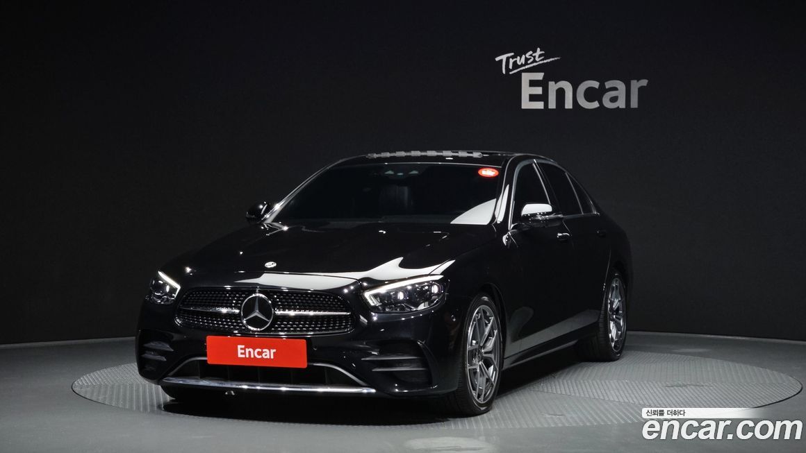 Mercedes-Benz E-Class 2022