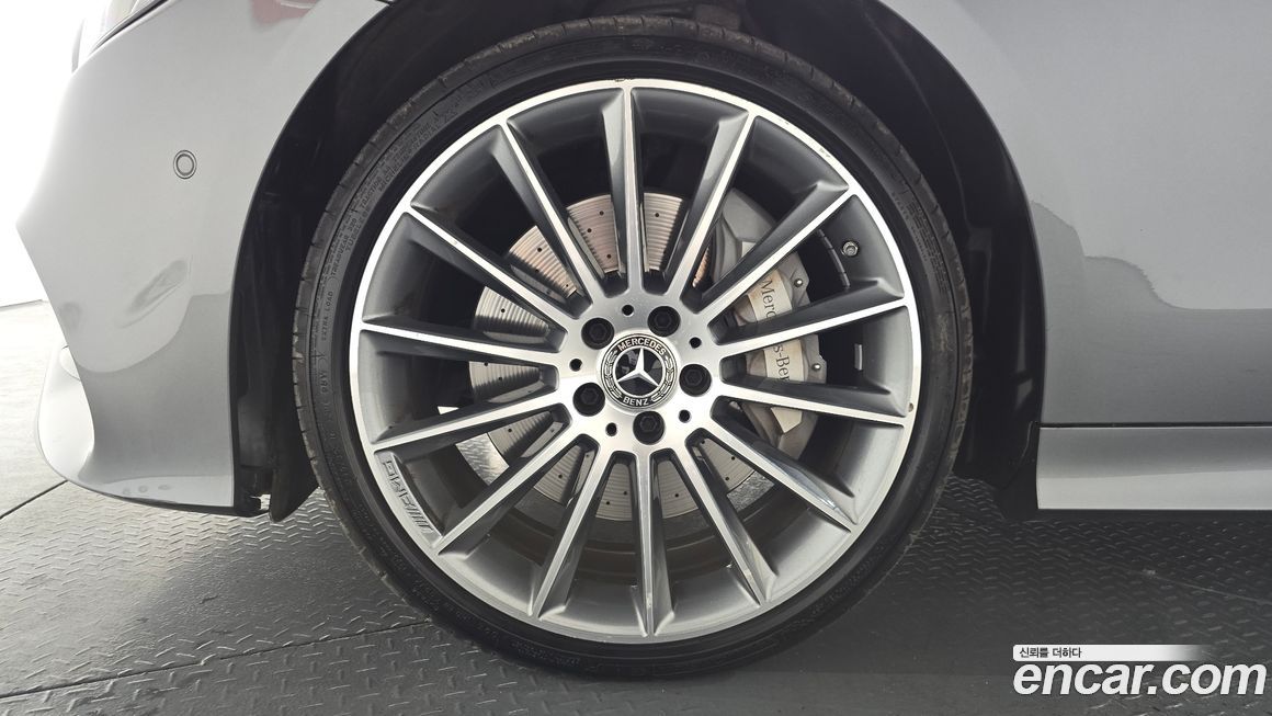 Mercedes-Benz E-Class 2020