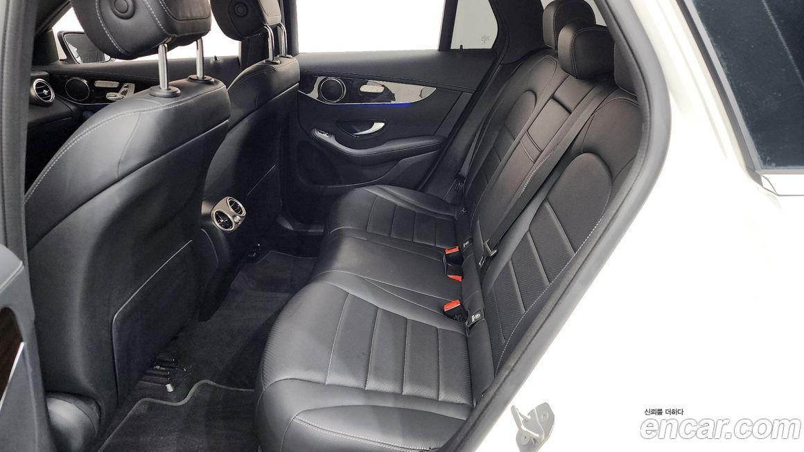 Mercedes-Benz GLC-Class 2020