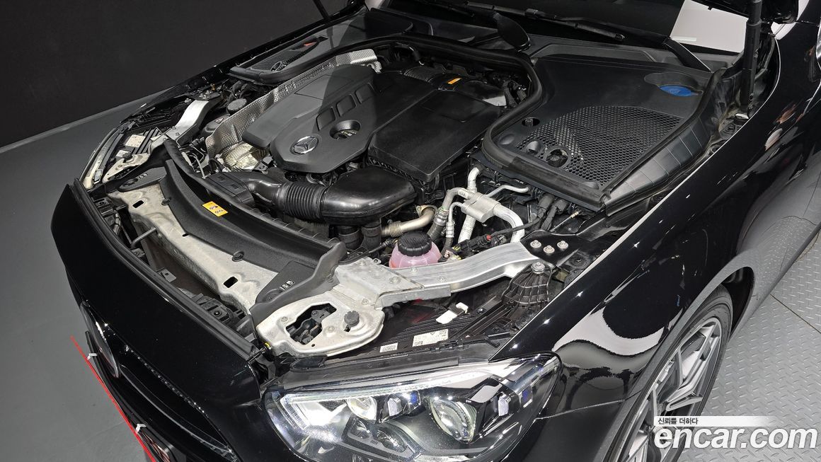 Mercedes-Benz E-Class 2022