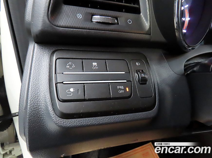 KG_Mobility_Ssangyong TIBOLI 2017