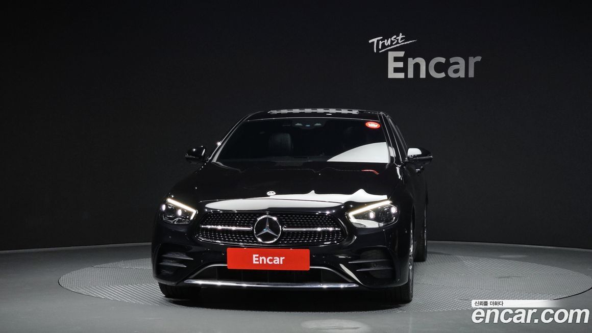 Mercedes-Benz E-Class 2022