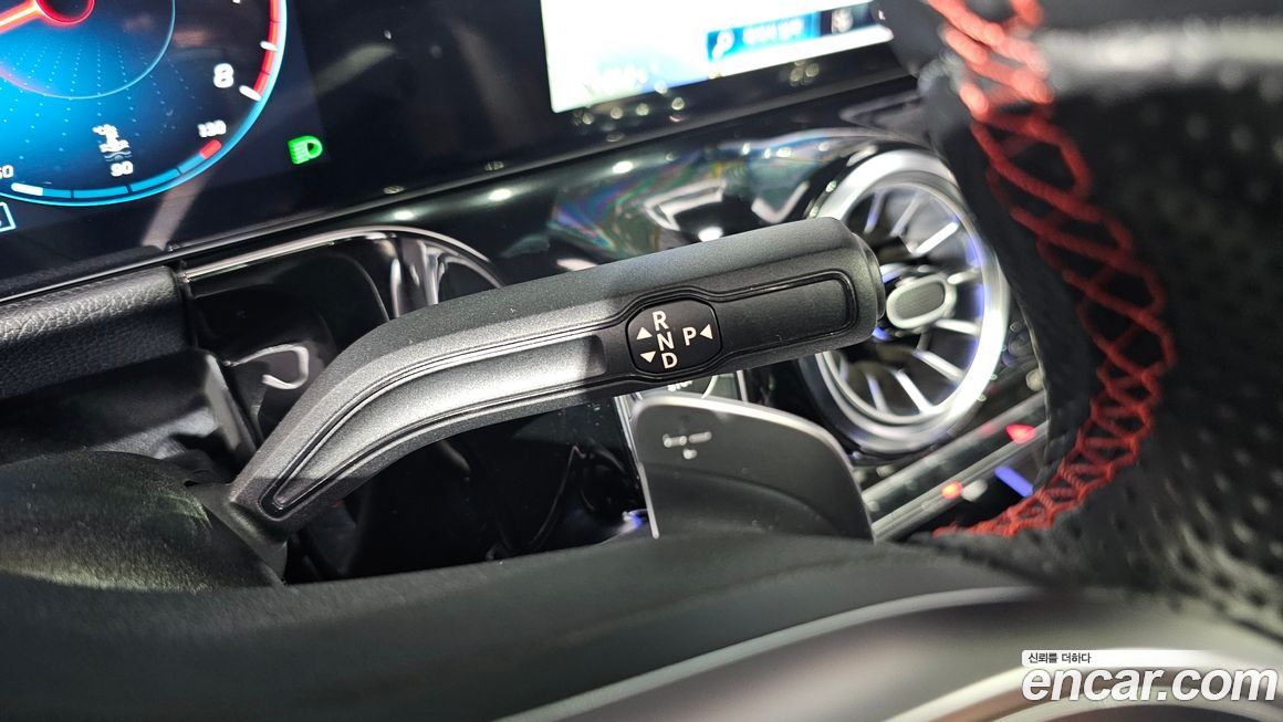 Mercedes-Benz GLA-Class 2023