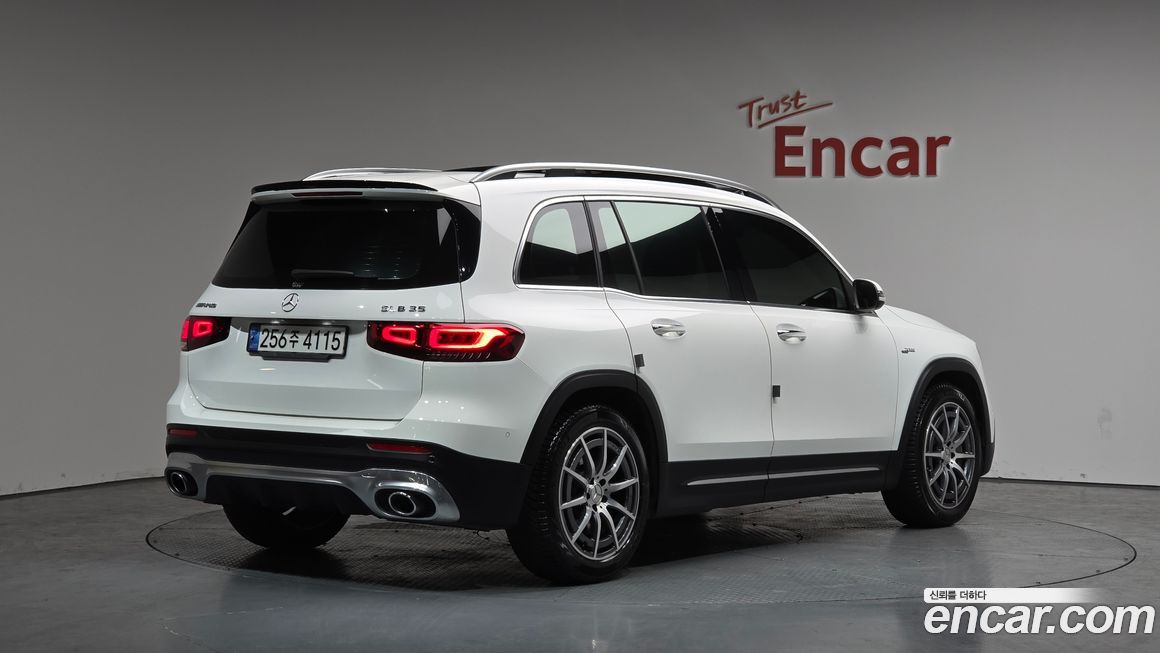 Mercedes-Benz GLB-Class 2022