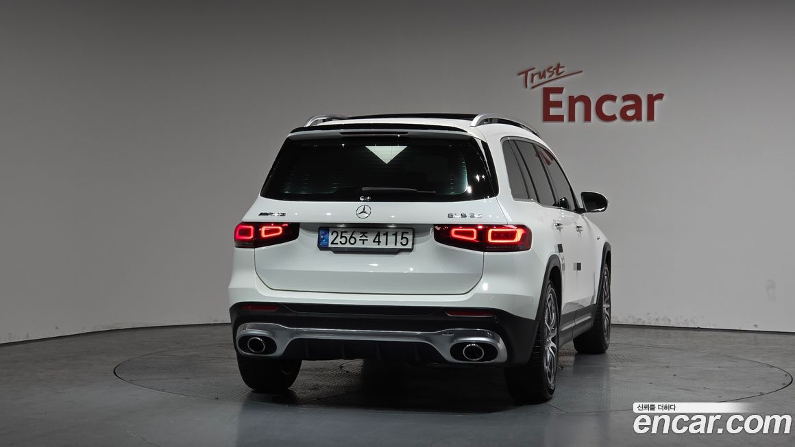 Mercedes-Benz GLB-Class 2022