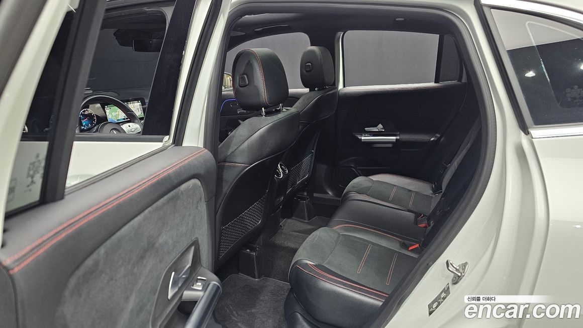 Mercedes-Benz GLA-Class 2023