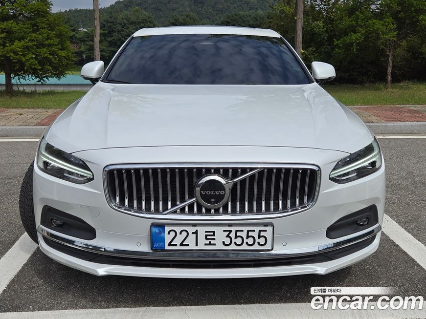 Volvo S90 2023
