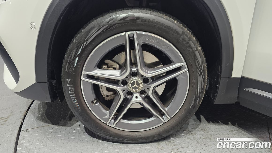 Mercedes-Benz GLA-Class 2023