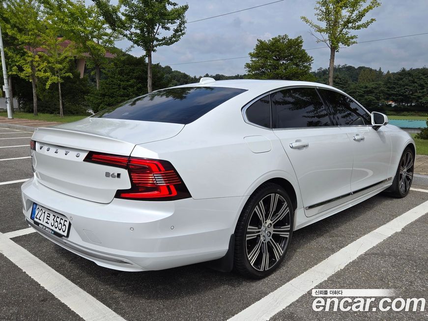 Volvo S90 2023
