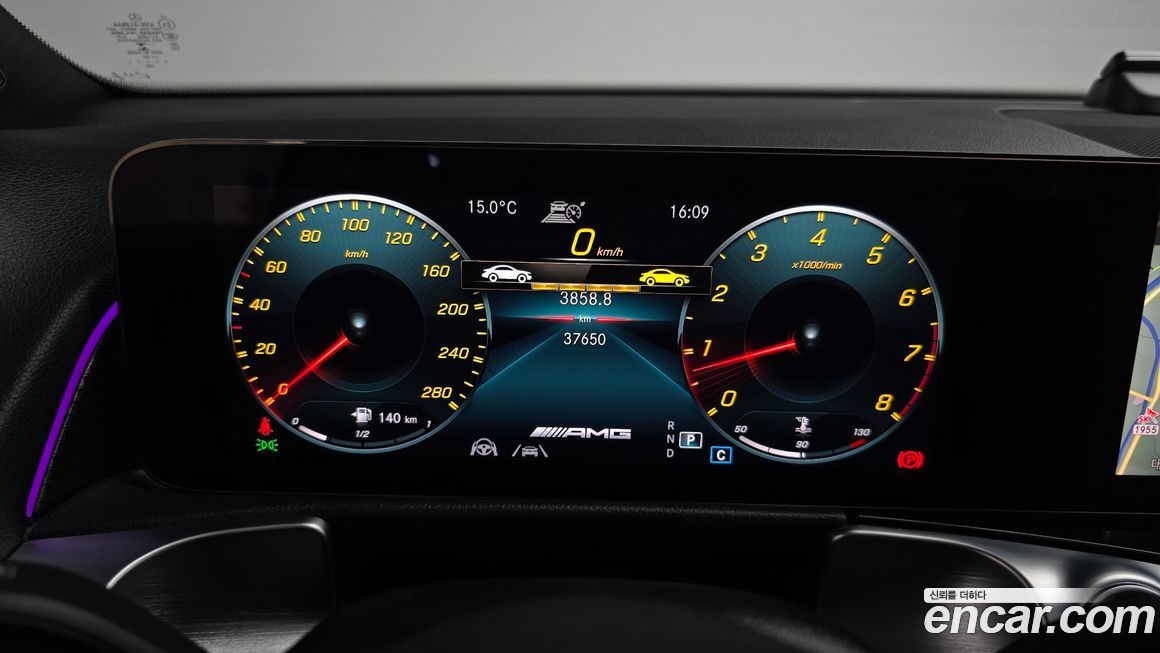 Mercedes-Benz GLB-Class 2022