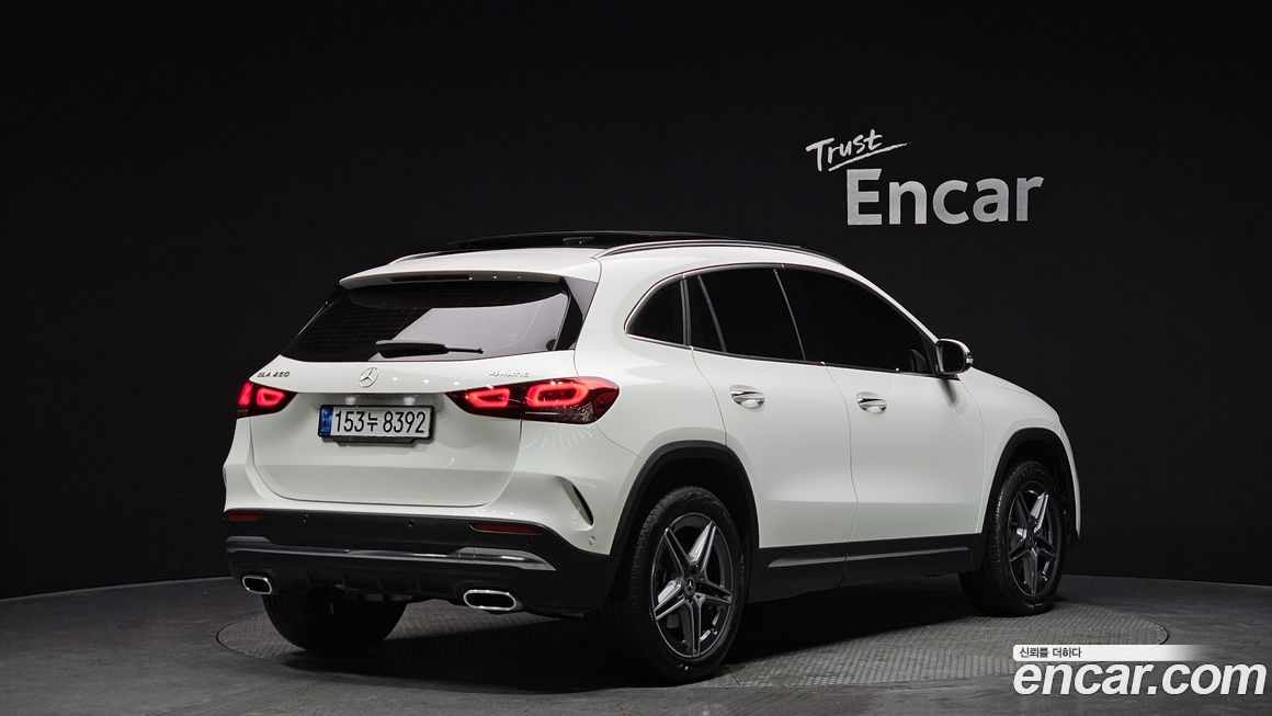 Mercedes-Benz GLA-Class 2023