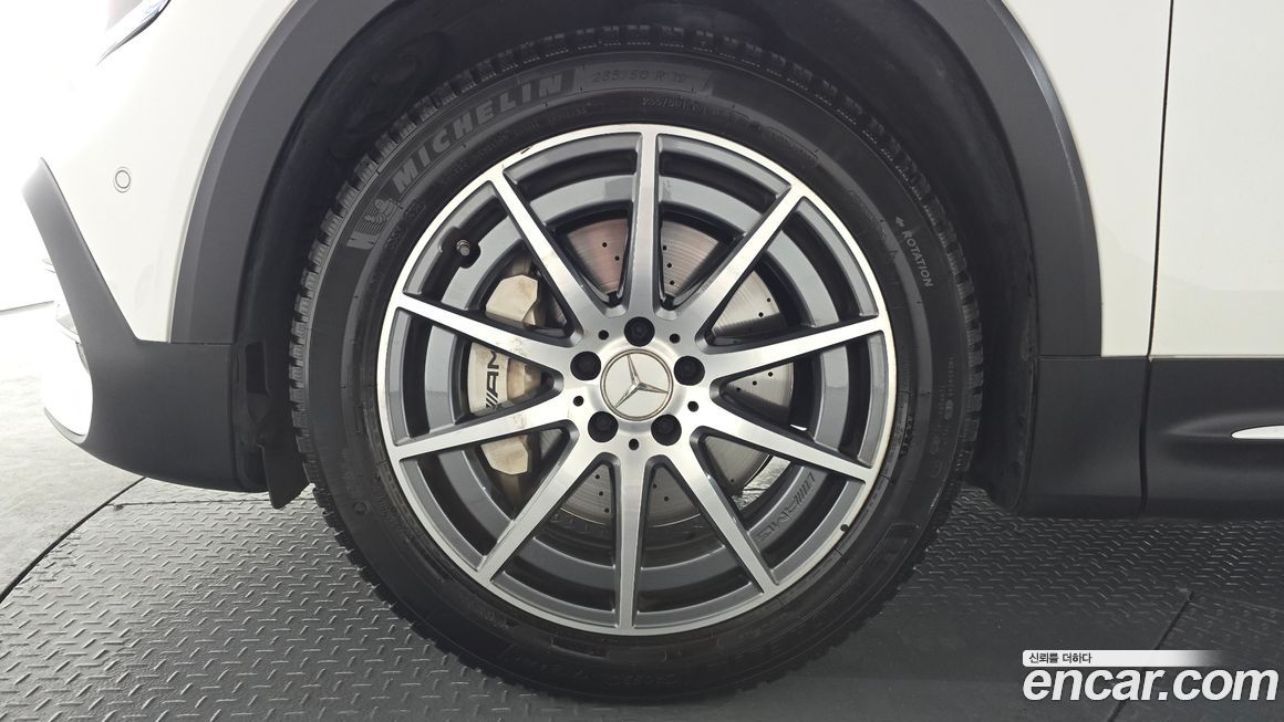 Mercedes-Benz GLB-Class 2022