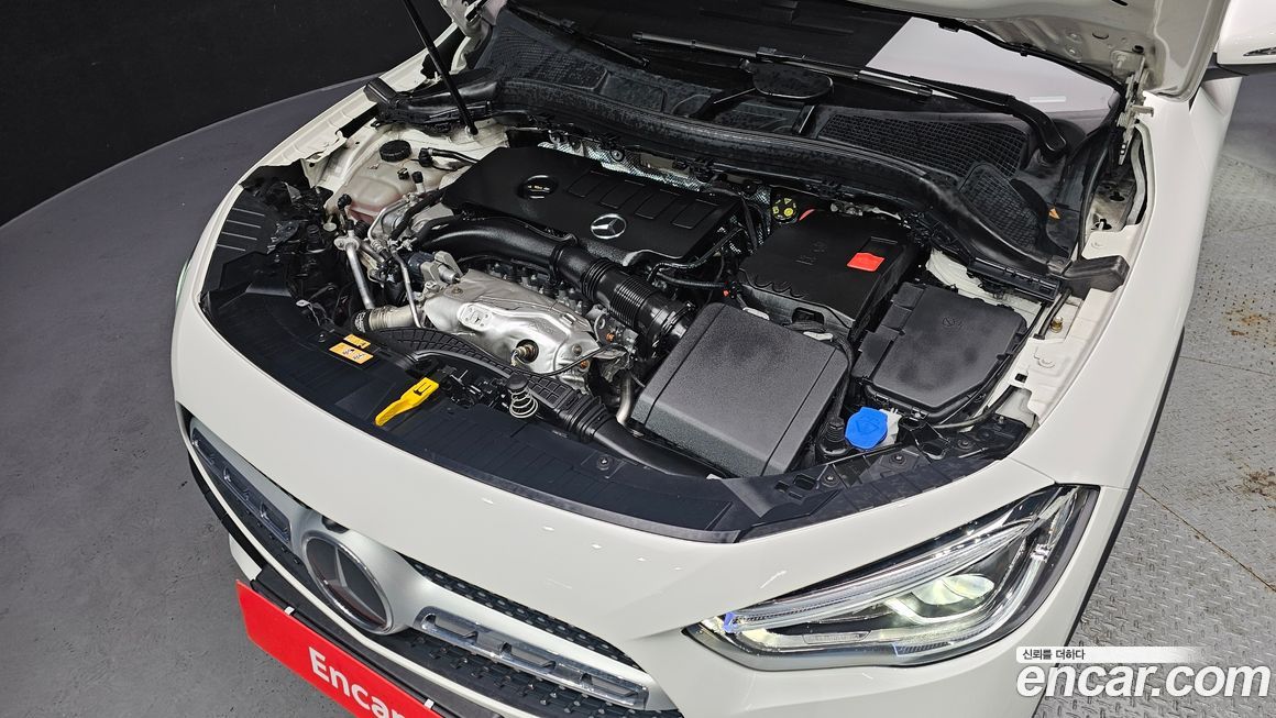 Mercedes-Benz GLA-Class 2023