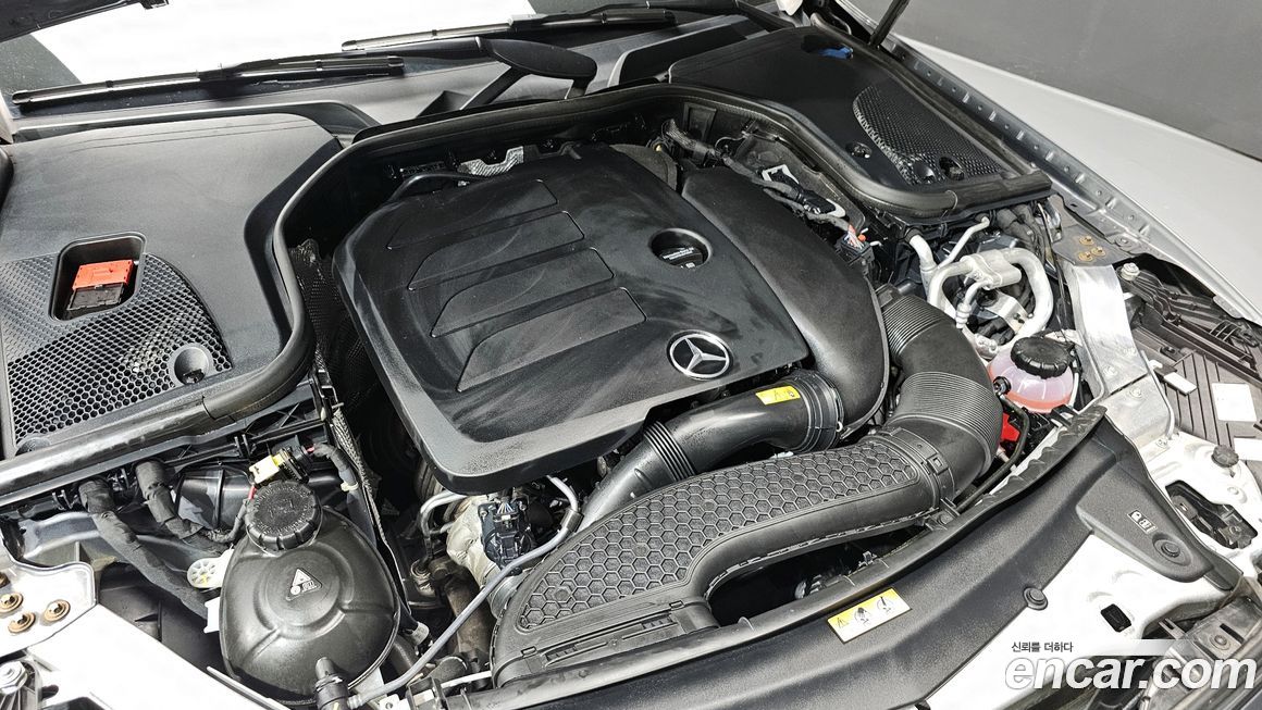 Mercedes-Benz E-Class 2023