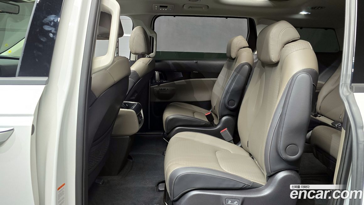 Kia Canival 2025