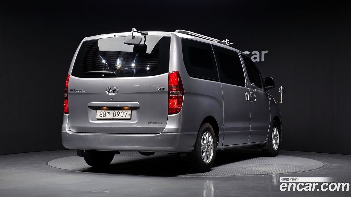 Hyundai Starex 2019