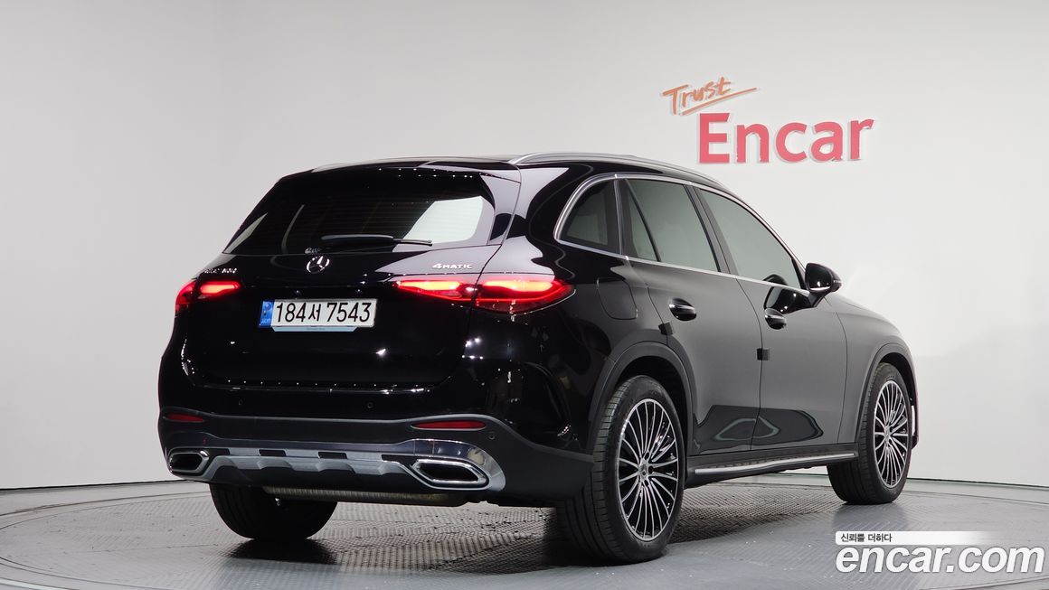 Mercedes-Benz GLC-Class 2024