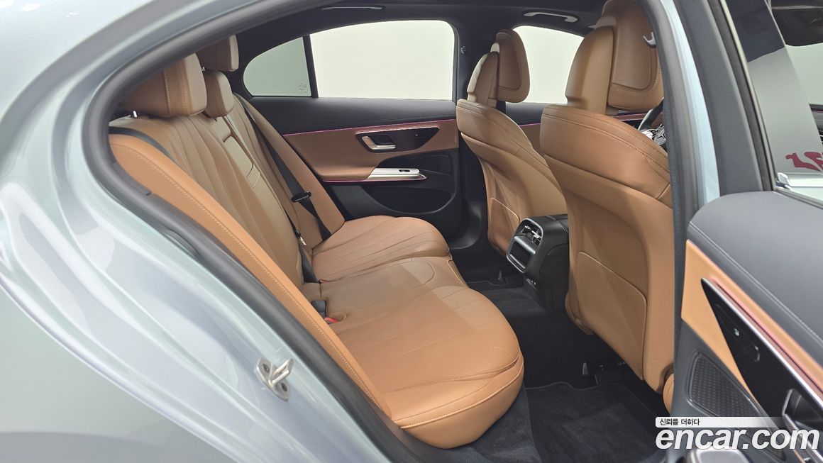 Mercedes-Benz E-Class 2025