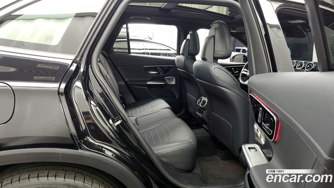 Mercedes-Benz GLC-Class 2024