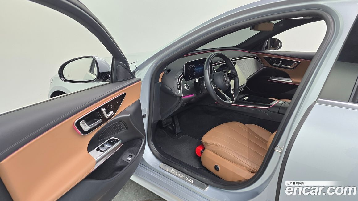 Mercedes-Benz E-Class 2025