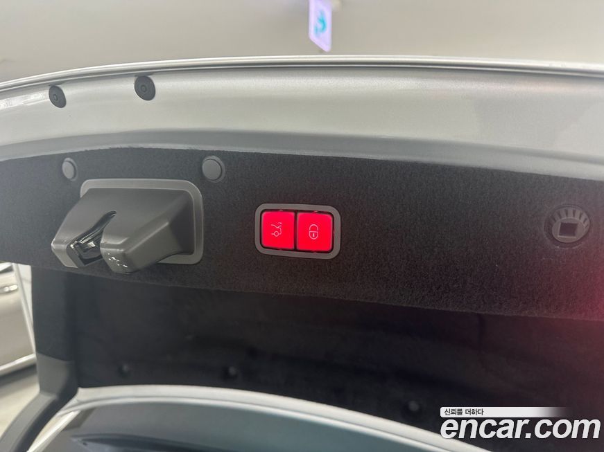 Mercedes-Benz S-Class 2020