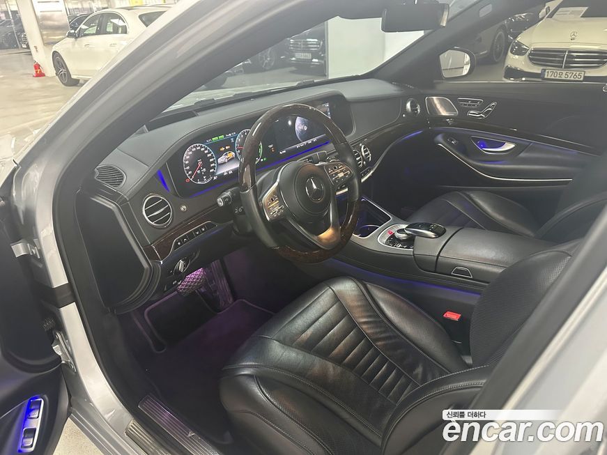 Mercedes-Benz S-Class 2020