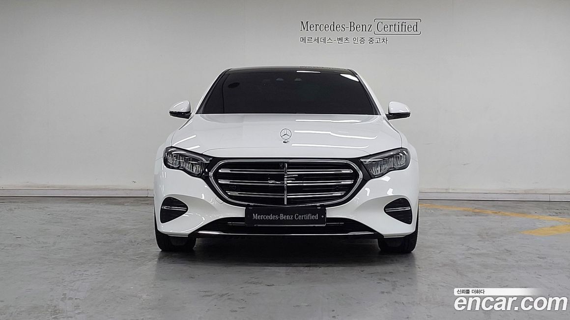 Mercedes-Benz E-Class 2024