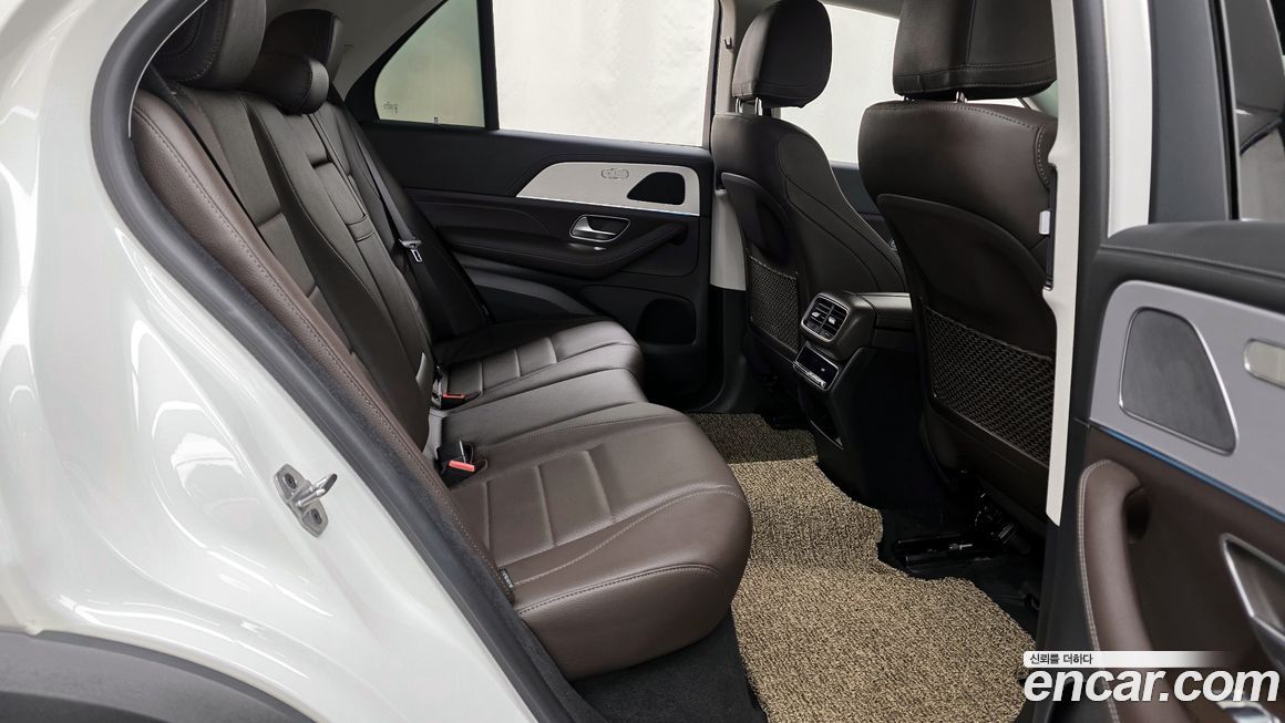 Mercedes-Benz GLE-Class 2021