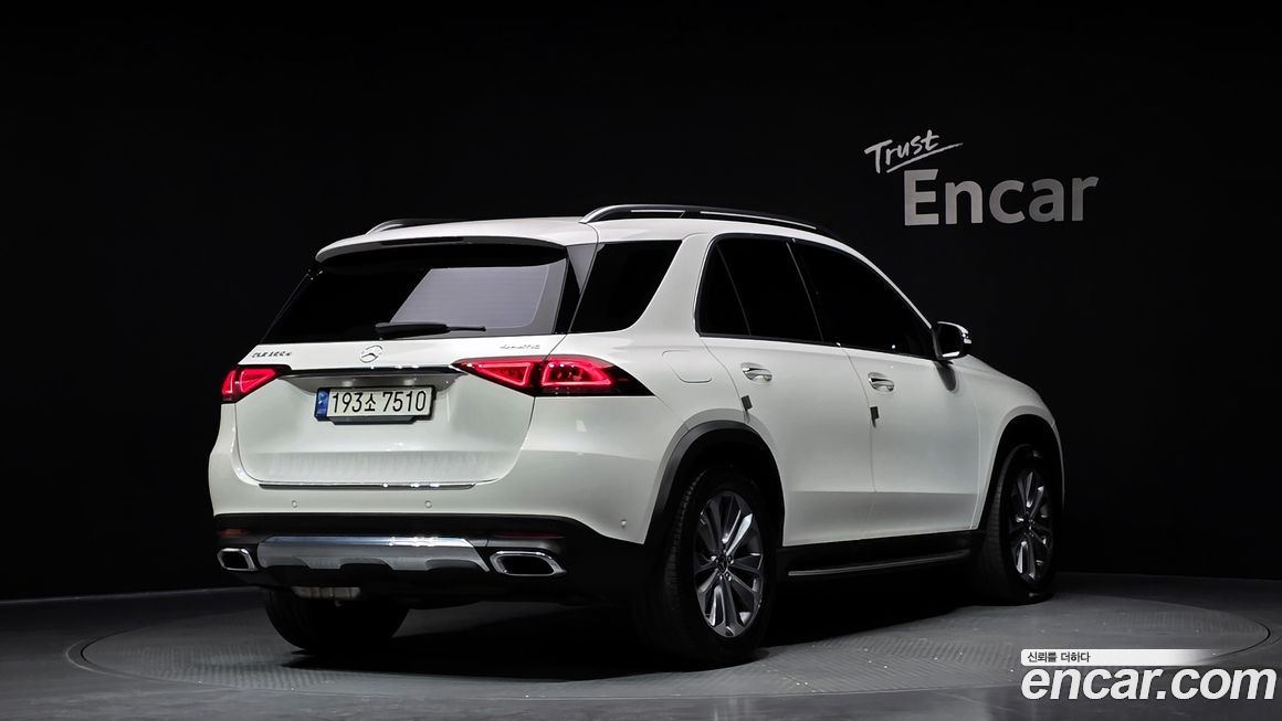 Mercedes-Benz GLE-Class 2021