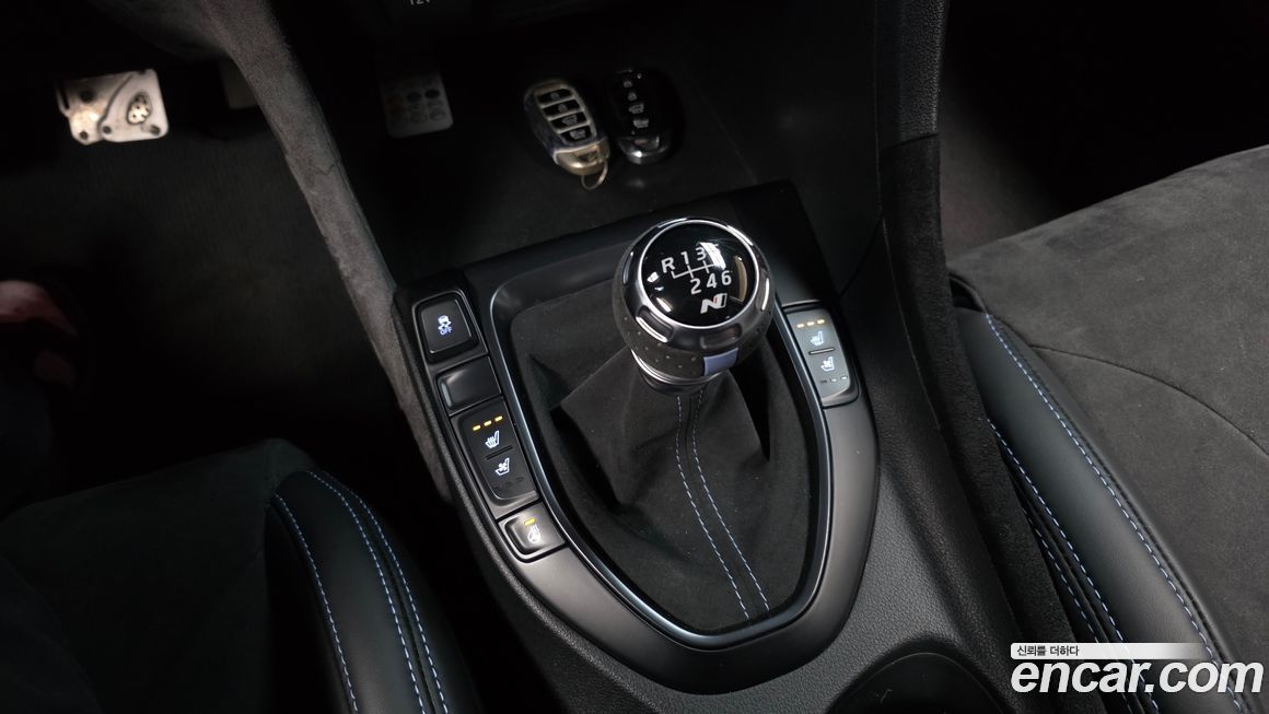 Hyundai Veloster 2020