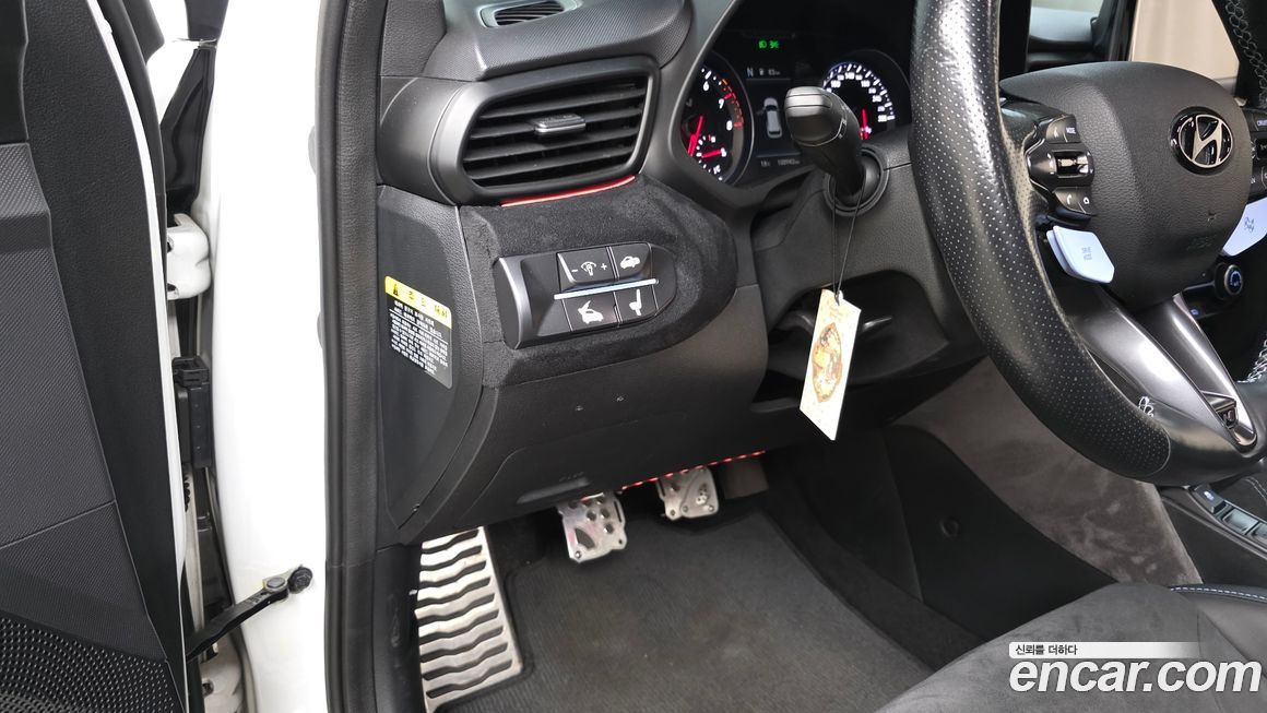 Hyundai Veloster 2020